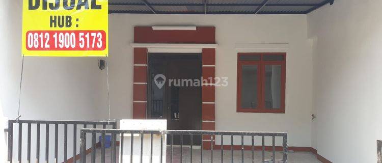 Dijual Rumah Villa Padurenan-Bekasi, Rapih-baru Renovasi, Harga Menarik... 1