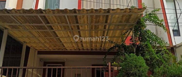 Rumah 3 Lantai Bagus di Greenville Duri Kepa Blok Ap 1