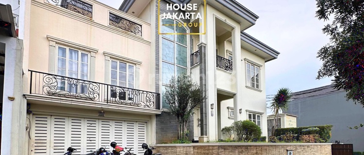 Rumah Townhouse Ada Pool 1