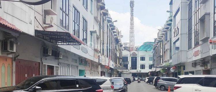 Ruko 3.5 Tingkat Di Jantung Kota Medan 1