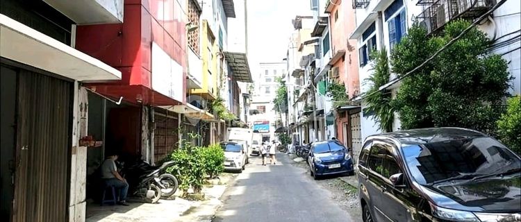 Shop House for Rent Cheap Jl. Karimun Behind Sutomo Wholesale Center Area 1
