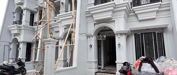 Rumah Mewah Dp Murah Paling Strategis Di Kota Depok  1