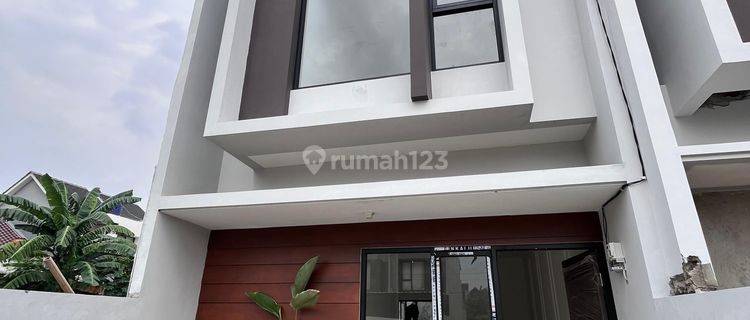 Di Jual Rumah Luas Mewah Di Jatiasih Bekasi 1