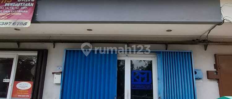 Shop House for Rent in Strategic Location at Banjar Wijaya, Minimum Lease 2 Years 1