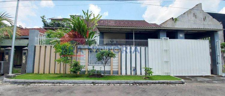 Rumah Bagus di Arjosari, Malang 1