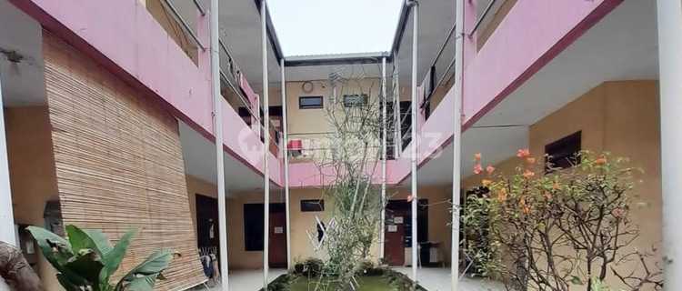 16-Room Boarding House in Front of UI, 60 Meters to Margonda Raya, Pondok Cina 1