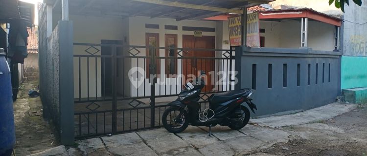 Dijual Rumah Lt 110 M² Dkt Univ.indonesia Akses Mobil Jagakarsa  1