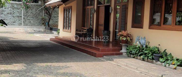 Dijual Rumah Luas 1.245 Dibawah Njop Ada Kolam Renang Jagakarsa 1