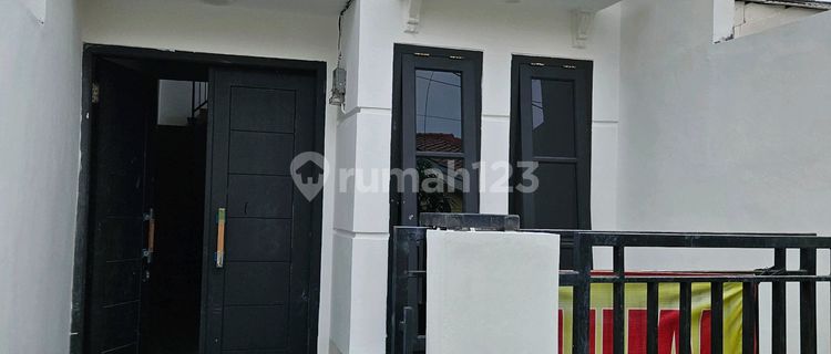 Rumah Bagus 1,5 Lantai Deket Stasiun Lenteng Agung Shm 1