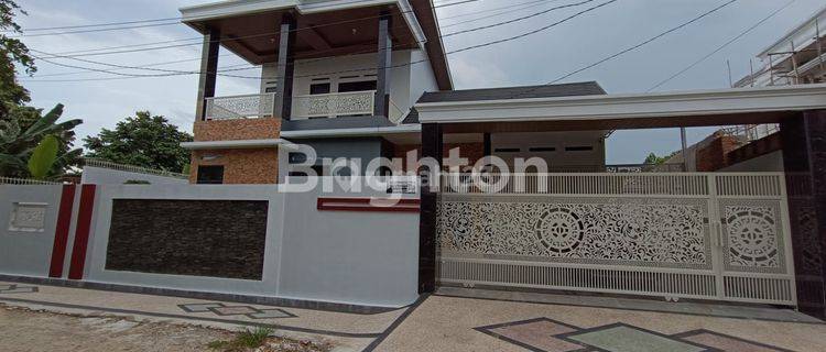 Rumah Mewah, Fully Furnished Komplek Pemda 1