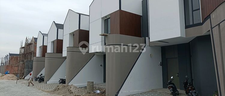 Luxury Rumbai House, Bonus 4 ACs, Down Payment Only 8 Million 1