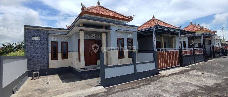 House For Sale In Pering, Gianyar Near Saba Beach  1