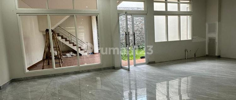 Dijual Rumah Baru. Bagus Siap Huni. Istana Regensi Sudirman 1