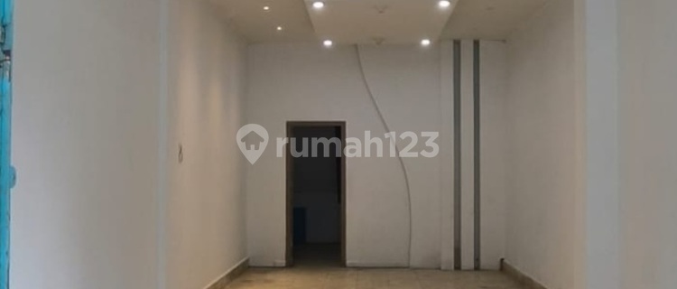 Strategic Shop House Around Wahidin 1