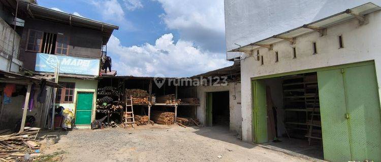 Ruko Strategis Yang Sedang Beroperasi 1