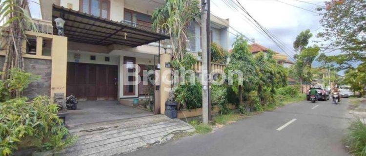 Rumah 8br Gatsu Tengah Lt 400 Sqm Garasi 3 Mobil 1