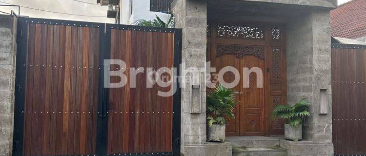 Rumah Renon 2br Lantai 2  Dekat Sekolah International 1