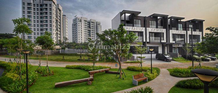 Dijual Rumah Mewah Eksklusif di Citra Lake Villa, Jakarta Barat Hadap Danau 1