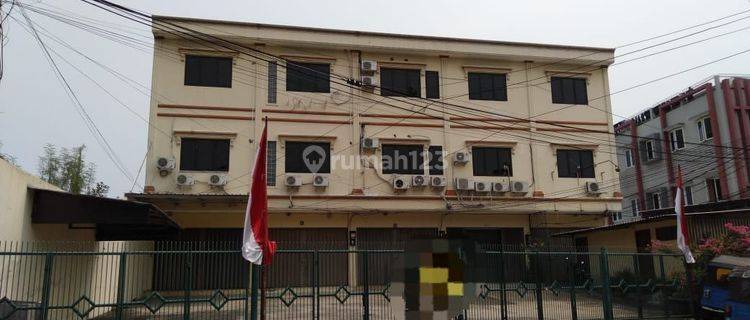 Disewa Ruko 3 Lantai Tomang Utara Jakarta Barat 1