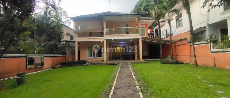 Dijual Rumah 2 Lantai Siap Huni 1