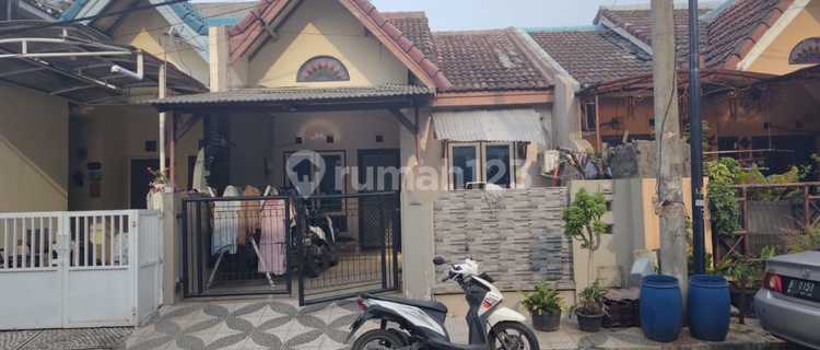 Rumah Satu Lantai di Taman Royal Tangerang Banten 1
