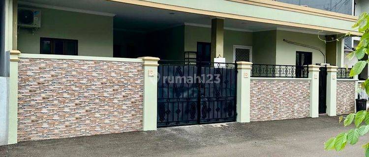 Rumah Rapi Semi Furnished Siap Huni Regency Melati Mas Serpong 1