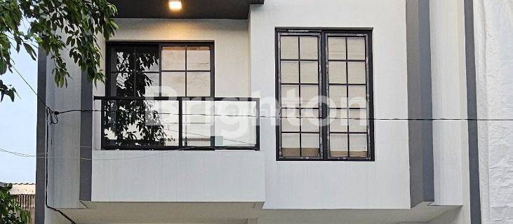 RUMAH KANTOR MINIMALIS 3 LANTAI SIAP HUNI 1