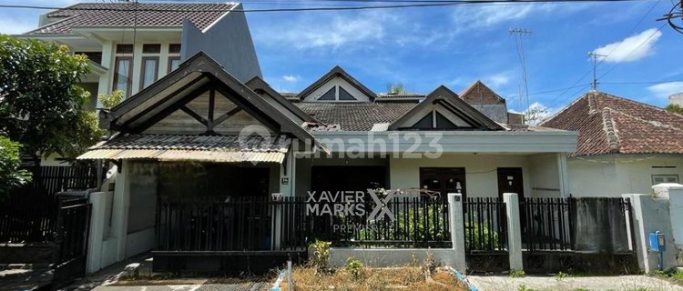 RUMAH TENGAH KOTA DI JALAN SUNGAI-SUNGAI, KEL. PURWANTORO, KEC. KLOJEN MALANG 1
