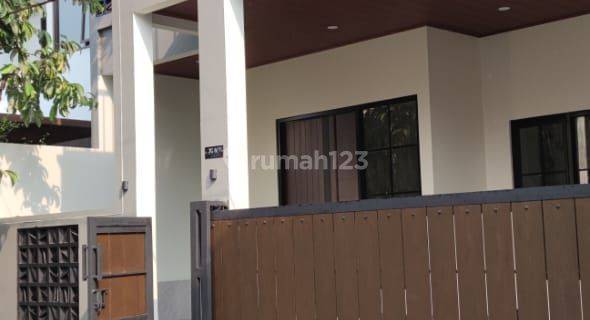 Rumah 2 Lantai Shm Baru Menghadap Utara Di Bintaro 1