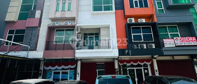 For Rent 4-Stage Shop House in Pasar Minggu - Unfurnished & Rooftop 1