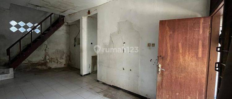 Murah!! Jual Rumah Hitung Tanah Tengah Kota Bandung Sayap Otista 1