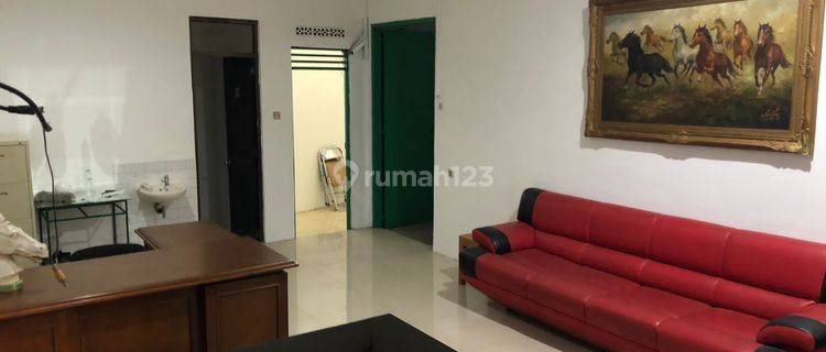 Jual Gudang Besar di Cibolerang 1