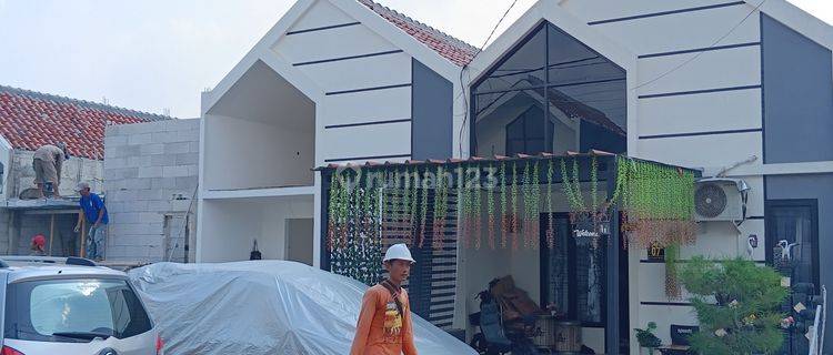 Rumah Di Depok , 5 Menit Ke Stasiun Depok 1