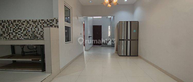 Rumah Kontrakan dengan Mezanine Luas di Sentul City, Bogor 1