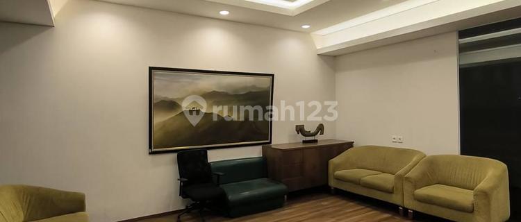 Bangunan Gedung Komersial Panglima Sudirman Surabaya Pusat 1