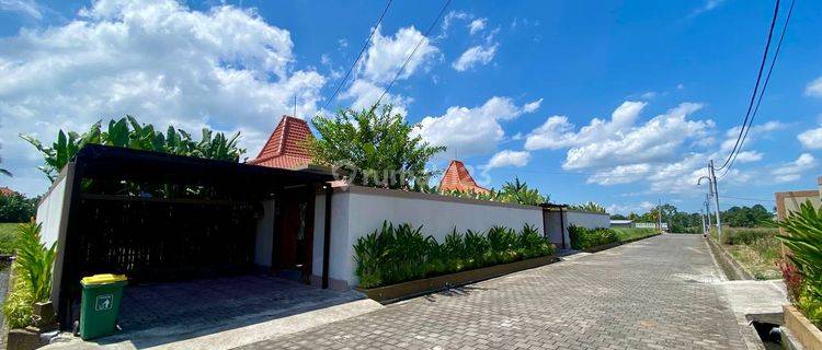 Exclusive Joglo Concept Villa In A Premium Coastal Location At Yeh Gangga Beach, Tabanan 1