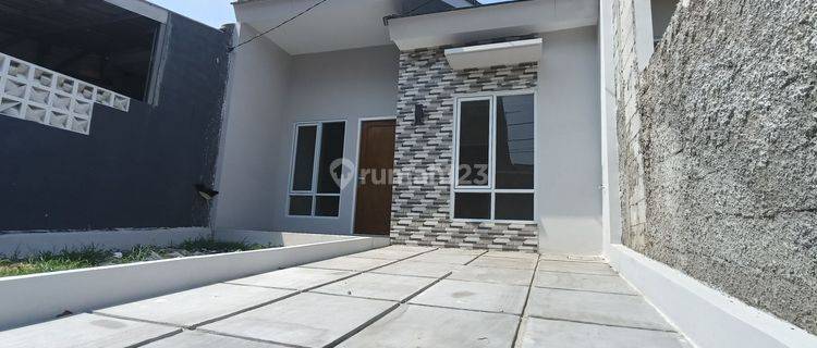 Rumah Minimalis Modern Siap Huni Di Cibubur 1