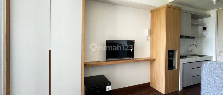 Sewa Apartemen Studio Tokyo Riverside Pik2 Full Furnished Bagus 1