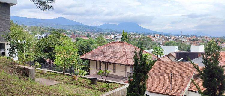 Rumah Villa Sultan Tanah Luas Dalam Cluster Setiabudi Kota Bandung 1