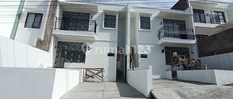 Jual Rumah Villa Tropis Forest Jatihandap Bandung 1