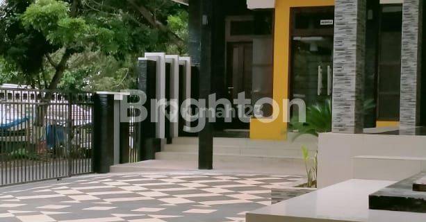 rumah 2 lantai sangat kokoh menarik dan asri lokasi sangat strategis 1