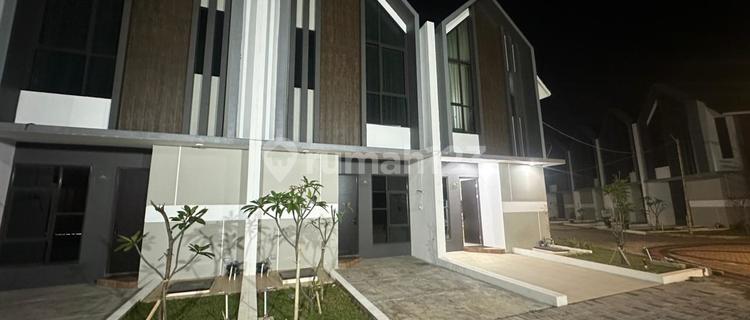 Ready-to-Occupy Cluster House in Karawaci, Strategic Location, Comfortable Environment 1