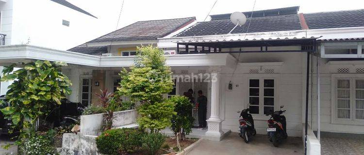 Rumah Cantik Jelita Di Area Macan Kumbang, Ilir Barat 2, Demang Lebar Daun, Palembang 1