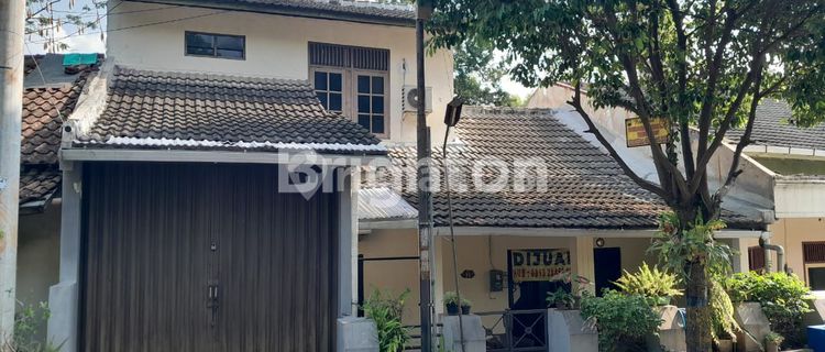 DIJUAL RUMAH DITENGGER JUAL RUMAH  HITUNG TANAH 1