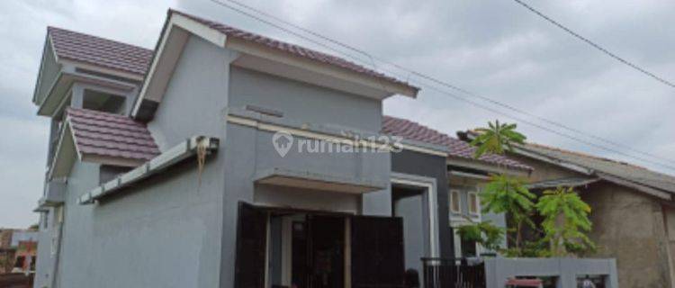 Di Jual Rumah 2 Lantai SHM di Jln.sekip Bendungan Kemuning Palembang 1