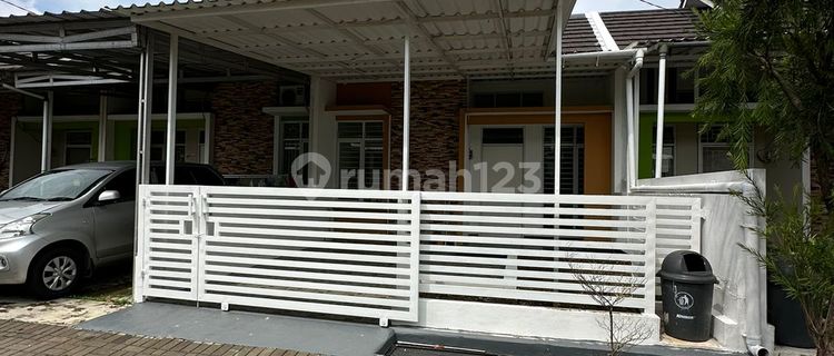 FOR RENT Beautiful House in Strategic Location, Bukit Cimanggu City Bogor 1