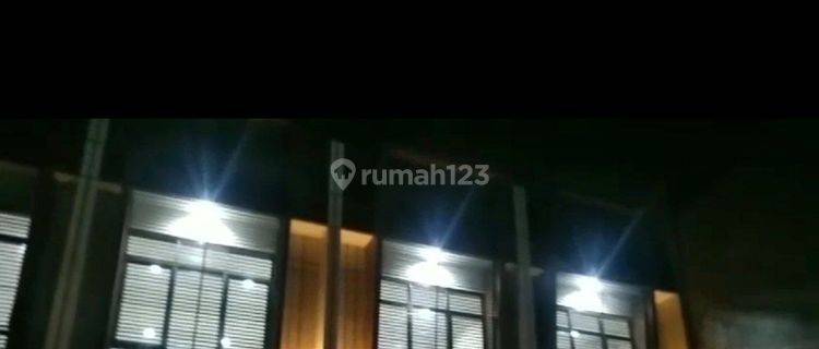 4 Unit Ruko Baru di Tebet Jakarta Selatan 1
