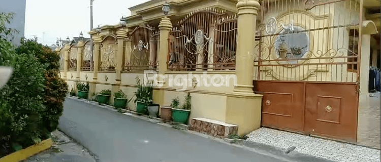 RUMAH MEWAH 2 LANTAI FULL FURNISHED SIAP HUNI 1