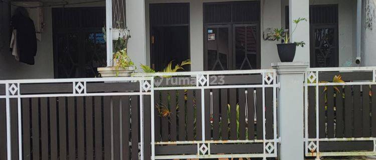 Rumah Sudah Direnovasi Aman Nyaman Unfurnished Sertifikat Hak Milik 1