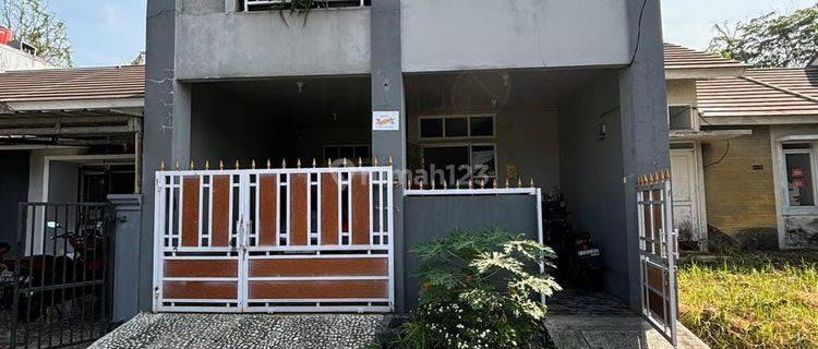 Rumah 2 Lantai Sudah Renovasi SHM di Perumahan Citra Indah Cileungsi, Jakarta Timur 1